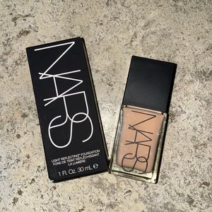 Nars foundation